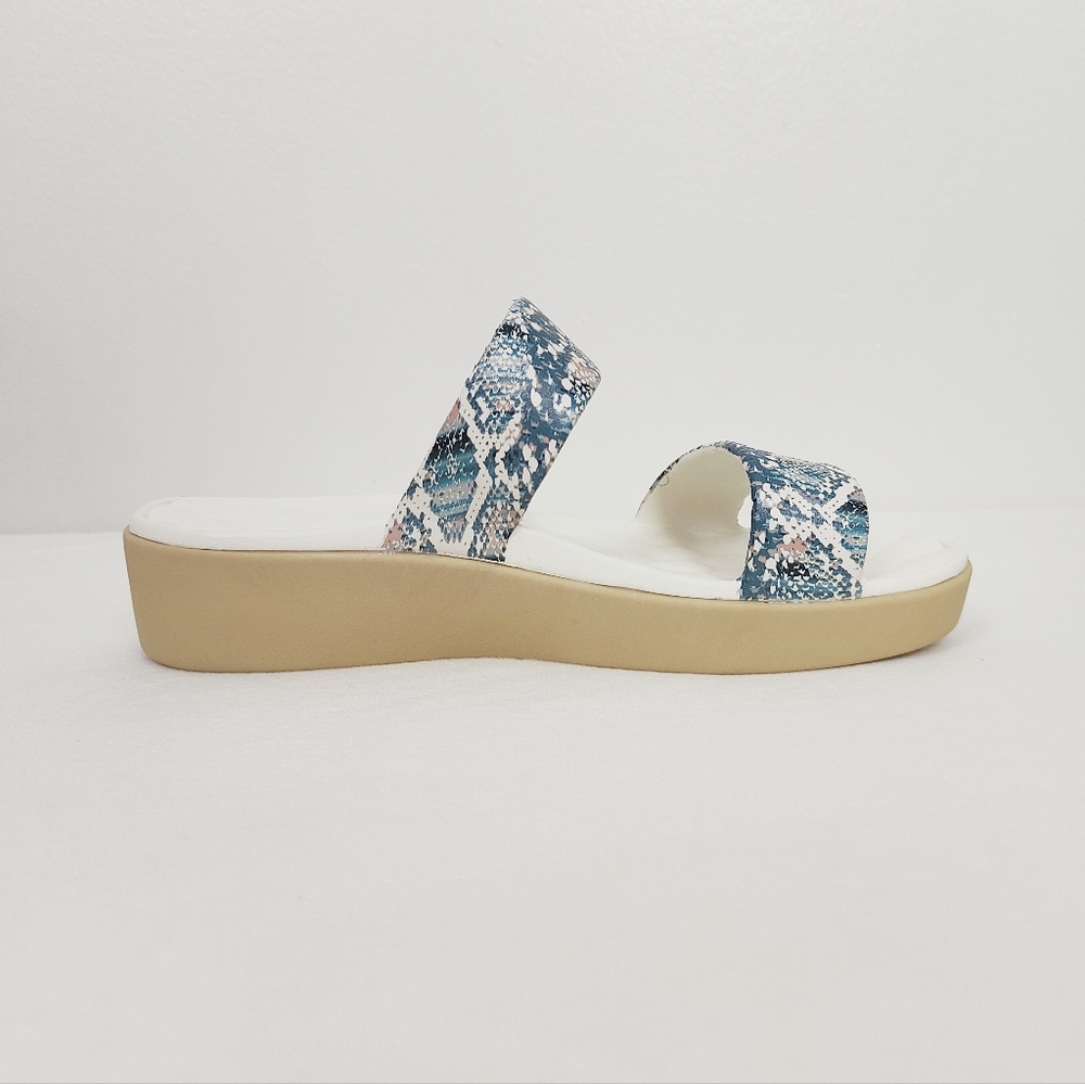 Joybees Wedge Sandals Size 8 Slip-on Summer Snakeskin Print Open Toe Comfortable